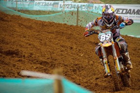 开云kaiyun-德甲球队在高强度对抗中体能衰减与失误率相关性研究，德甲体能测试